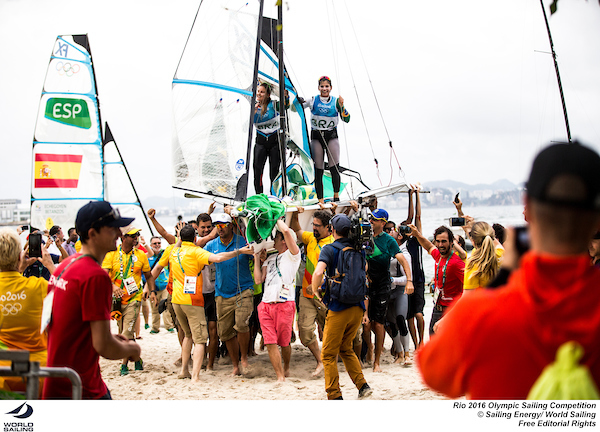 160818 RIO2016 Womens49erFX-BRA-Martine Grael-Kahena Kunze-photobySailingEnergy-WorldSailing-sm-2